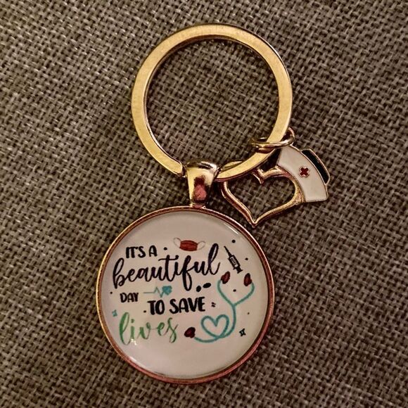 “It’s a Beautiful Day to Save Lives” Charm Keychain - Picture 3 of 6